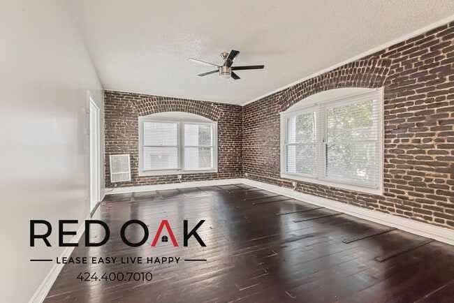 Photo - 854 S Oxford Ave Condo Unit 311