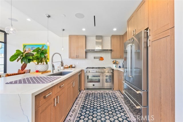 Photo - 504 E Balboa Blvd