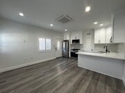 Photo - 3838 Balmont St Unit 2