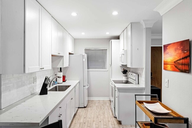 Photo - 250 The Village Unit 108