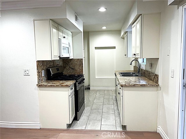 Photo - 1787 W Greenleaf Ave