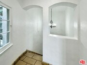 Photo - 124 N Mansfield Ave