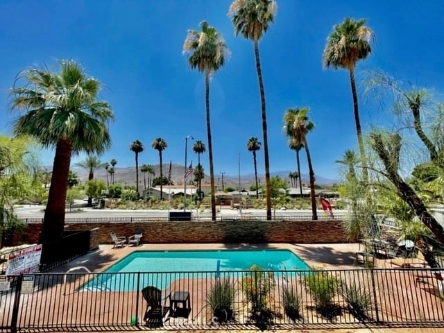 Building Photo - 44220 San Pablo Ave Unit 4