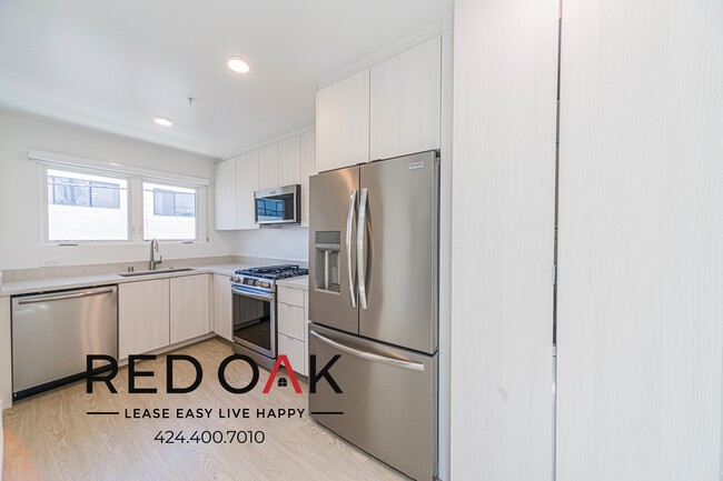 Photo - 847 S Sherbourne Dr Unit 10