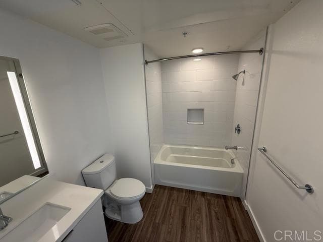 Photo - 5750 Hollywood Blvd Unit 726