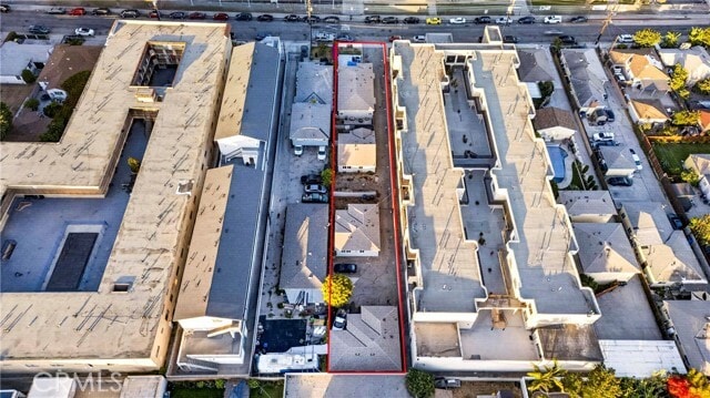 Photo - 13717 Yukon Ave