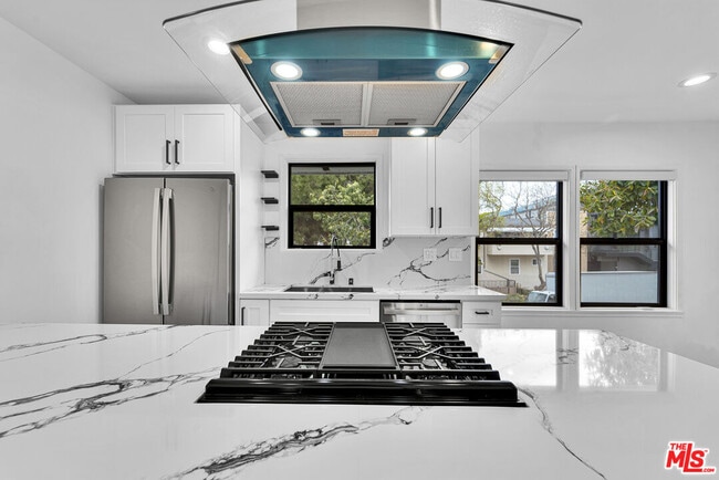 Photo - 926 N Spaulding Ave Unit 5