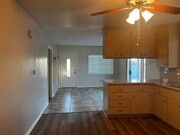 Photo - 1047 W 25th St