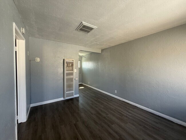Photo - P156 Unit # A