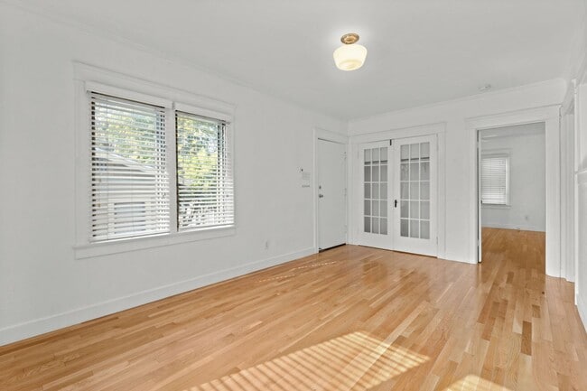 Photo - Adorable 1 bed / 1 bath Stand-Alone Bungalow in the Heart of Echo Park with Laundry & Parking Unit 1712 1/2
