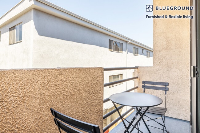 Photo - 711 N Sweetzer Ave Unit FL2-ID430