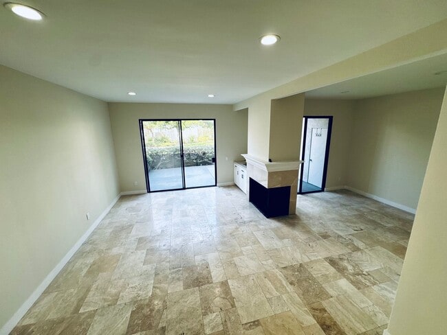Photo - Remodelled 3/3 Townhome For Rent in Huntington Harbor!