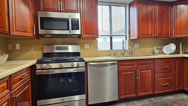 Photo - 10620 Eastborne Ave Unit 202