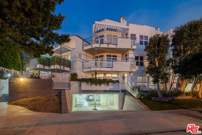 Photo - 2115 3rd St Condo Unit 202