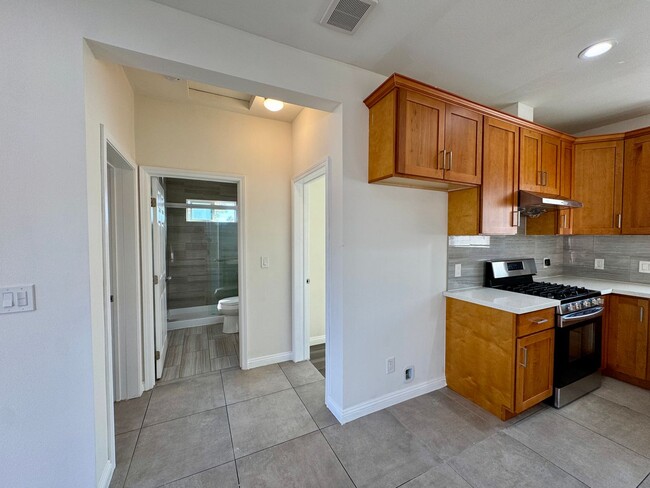 Photo - 12TH ST Unit 729