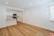Photo - 815 W Glenoaks Blvd