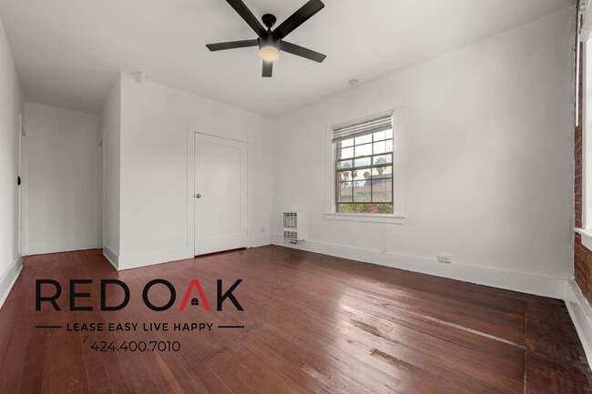 Photo - 1110 S Lake St Unit 107