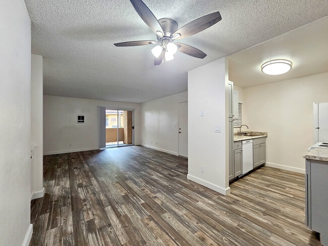 Dinning Room - Valley View Apartments