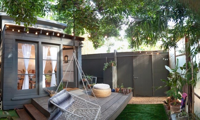 Building Photo - 547 Indiana Ave