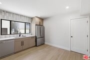 Photo - 18-18B 6th St