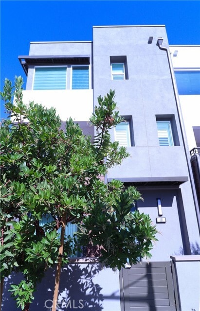 Photo - 681 S Lyon St Condo
