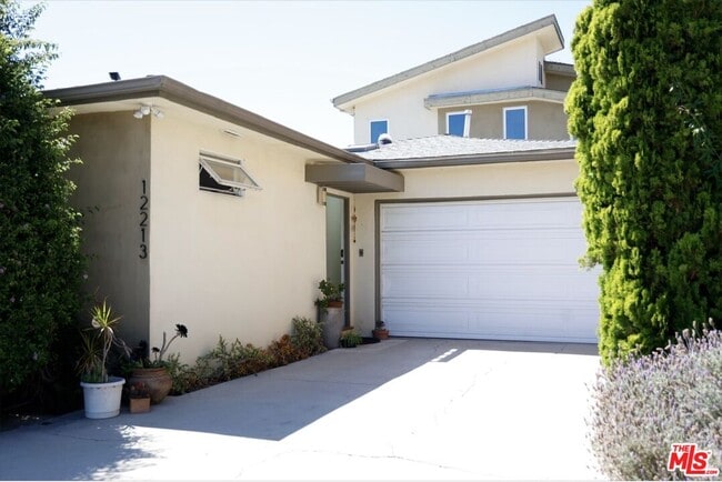 Photo - 12213 Culver Dr