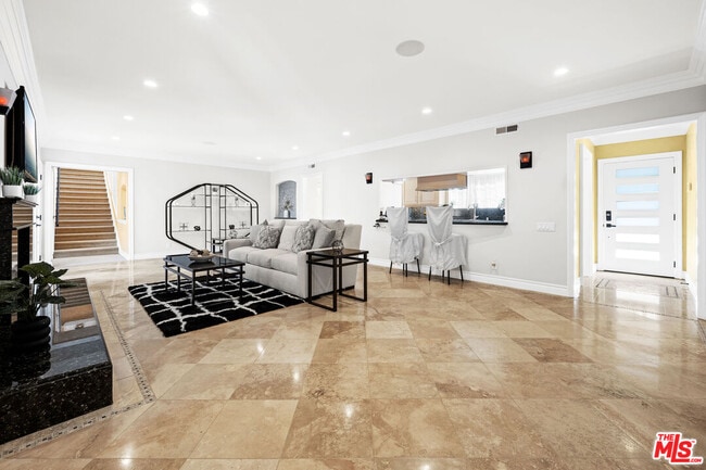 Photo - 2563 Hutton Dr