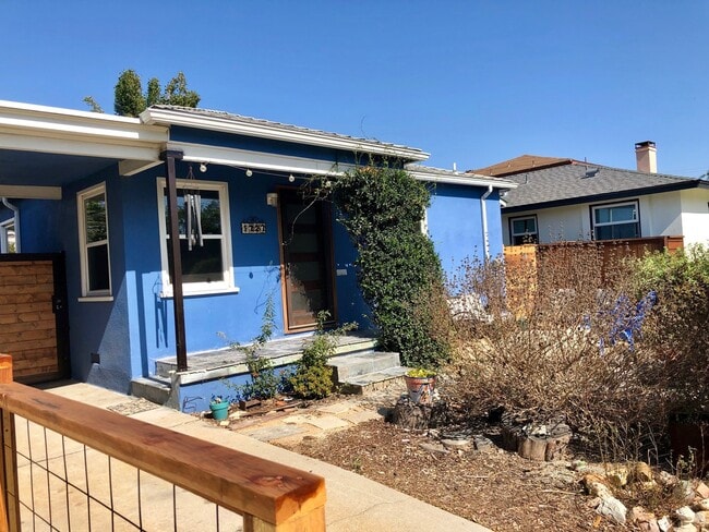 Photo - 1727 Franklin St