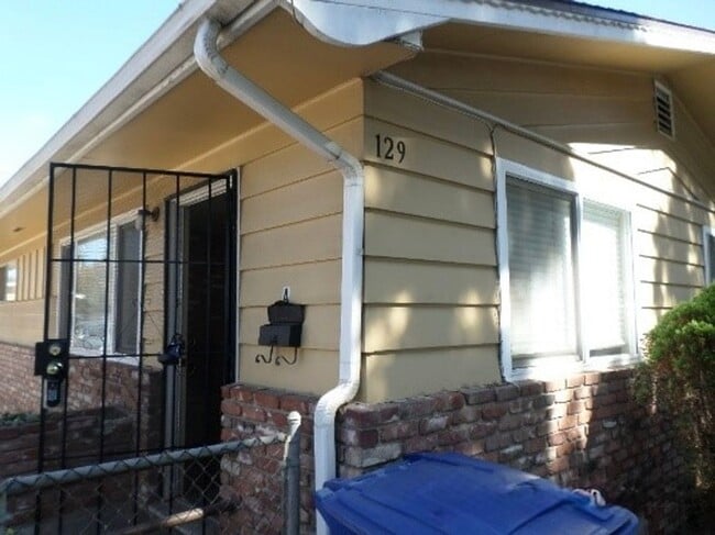 Building Photo - Jefferson Unit 129 Jefferson  A Rental