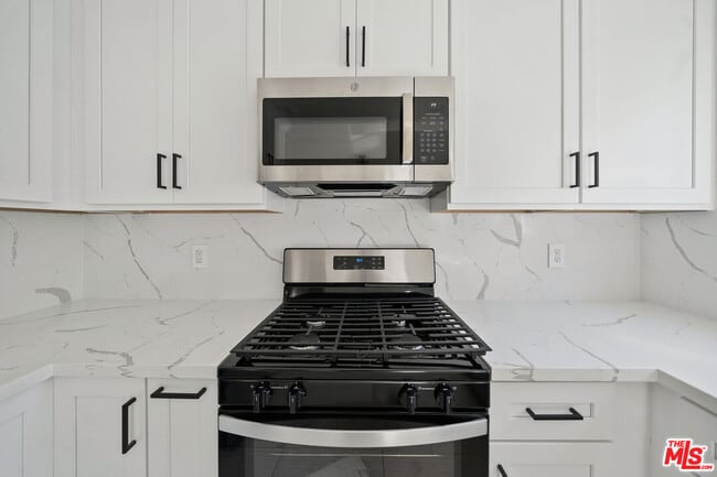 Photo - 1027 N Gardner St