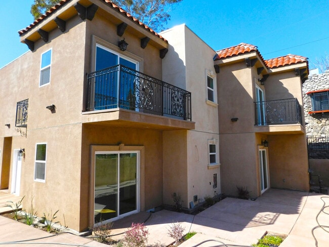 Photo - Tujunga Canyon, 10211-10215 Unit 10215 #106