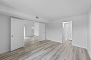 Photo - Beachpoint Apartments
