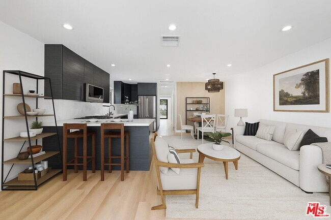 Building Photo - 12257 Collins St Rental