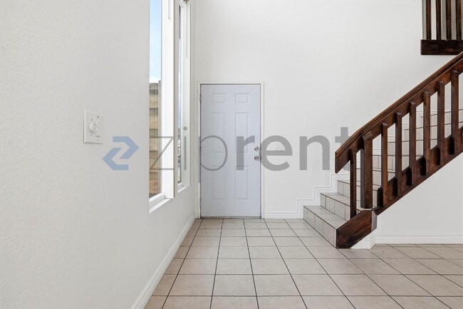 Photo - 23913 Parkland Ave