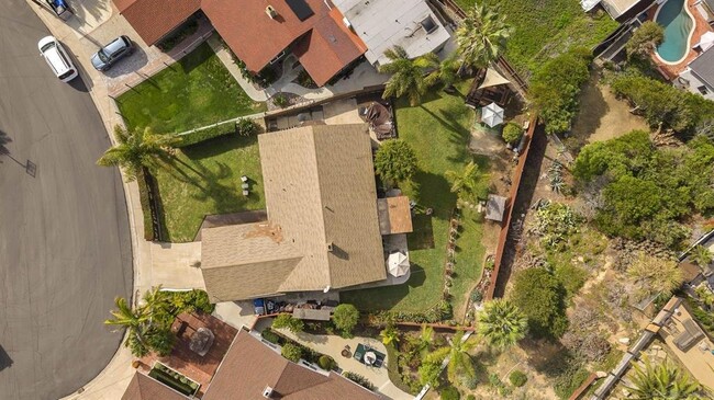 Photo - 1007 Genie Ln