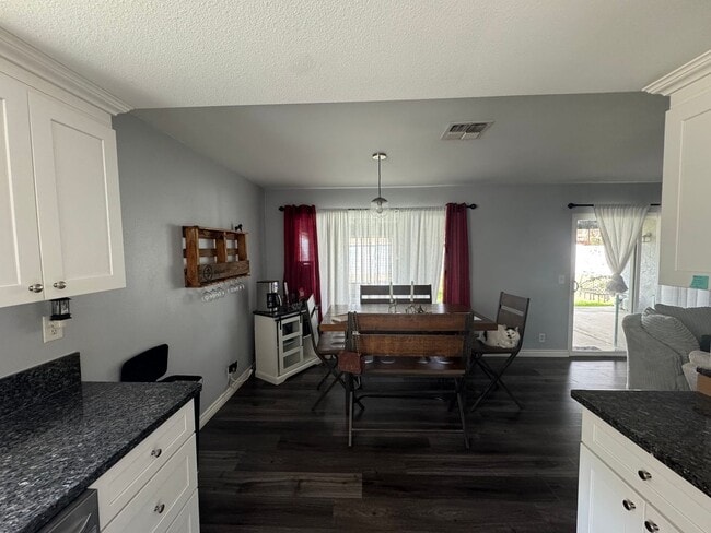 Photo - Coming soon!!! Beautiful home in SVL / large yard / walking distance to lake / centrally located