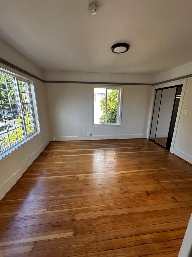 First Bedroom - 1200 N Hoover St