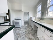 Photo - 5353 1/2 La Cresta Ct-