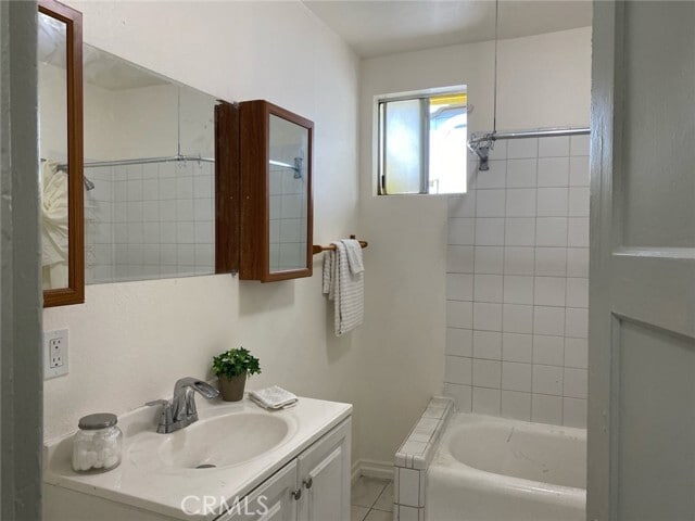 Photo - 118 E Gardena Blvd
