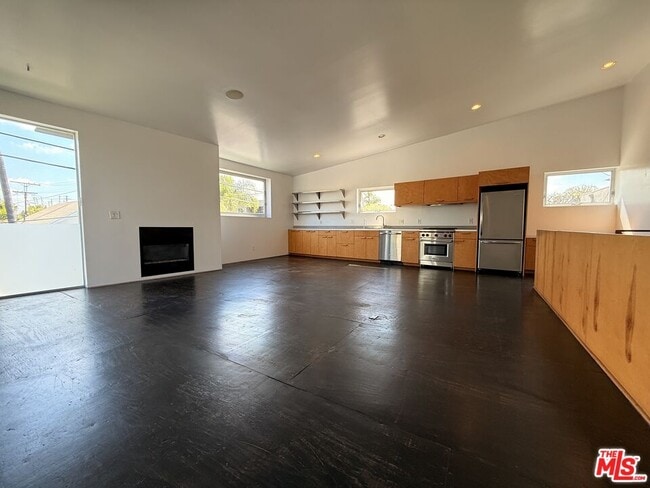 Building Photo - 1505 Linden Ct