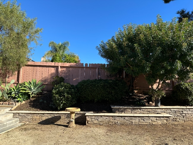 Photo - 739 Avenida Abeja