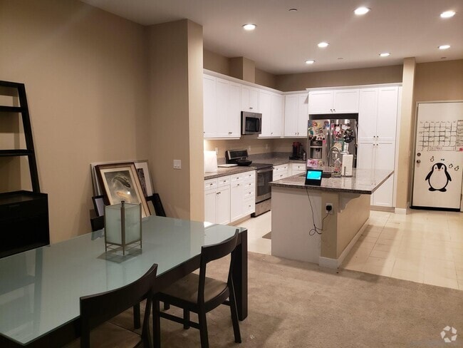 Building Photo - 7532 Canyon Dr Rental
