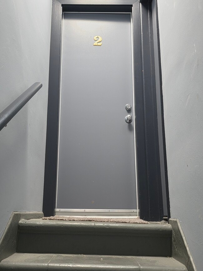 Photo - 2020 Hermosa Ave Unit 2026 #2 Upper 1BR