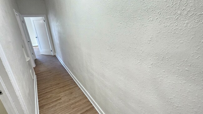 Photo - 427-431 Normandie Ave Unit 3