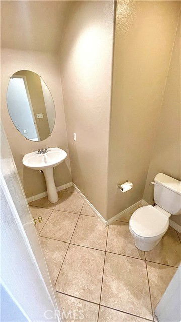 Photo - 17543 Nutwood Dr