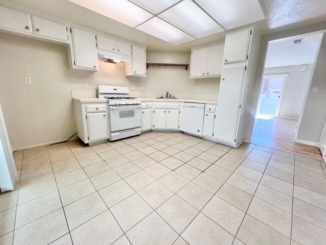 Photo - 114 20th St Unit 114 20th St  B