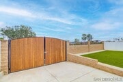 Photo - 5 bedroom Home with Large Private Yard