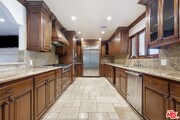 Photo - 13800 Erwin St