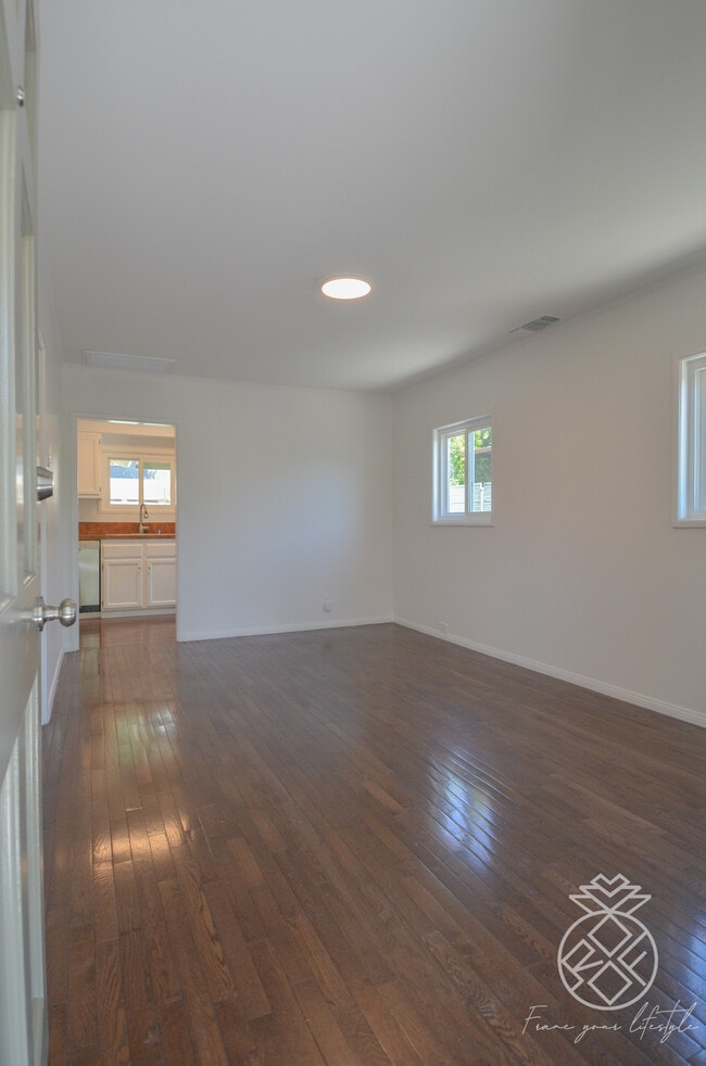 Photo - 2657 Piedmont Ave