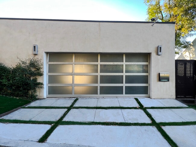 Photo - 3319 Wrightwood Dr